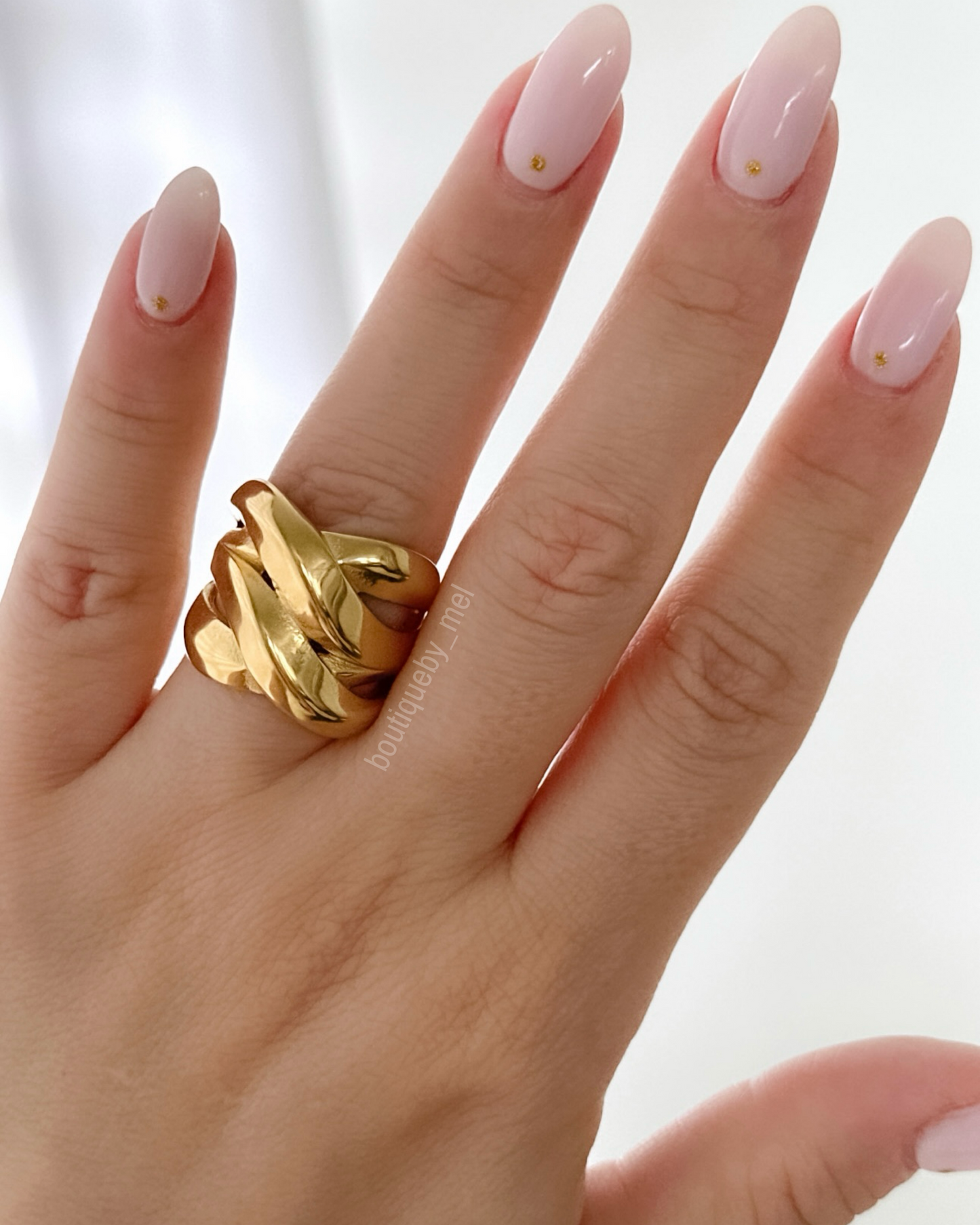 Twisted Ring