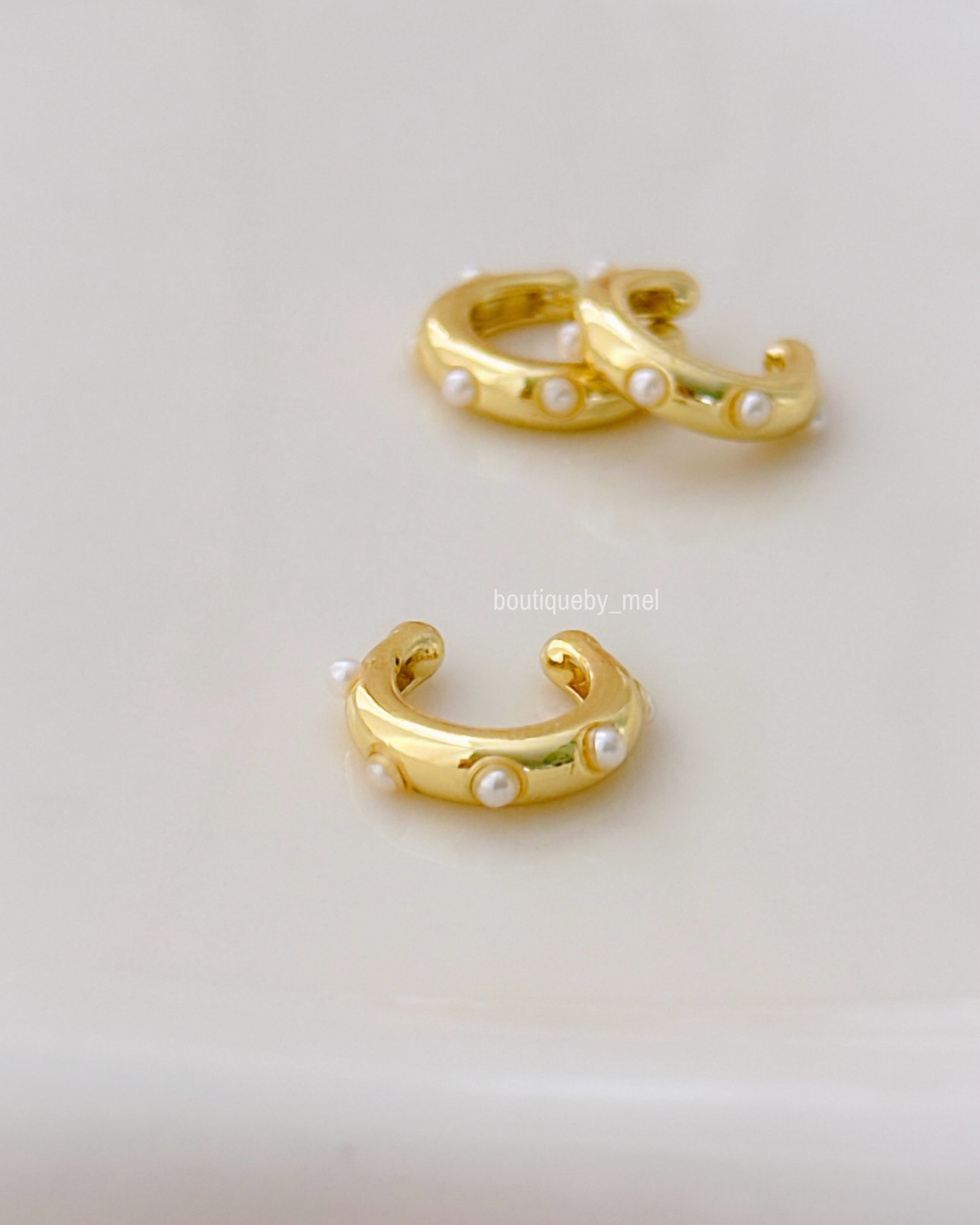 Pearl Golden Ear Cuff