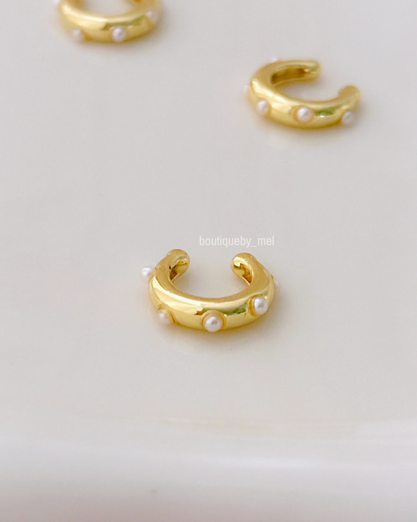 Pearl Golden Ear Cuff