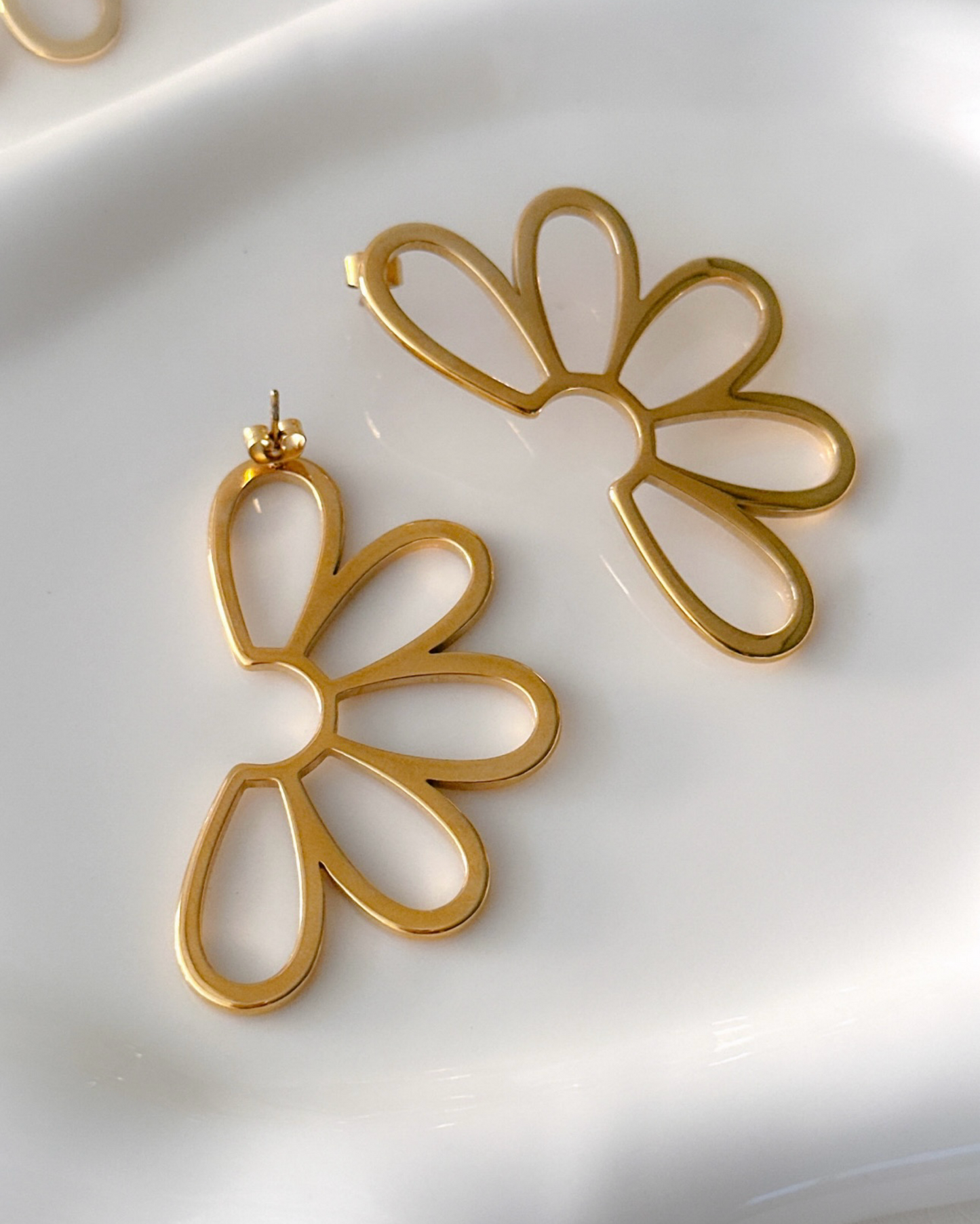 Half Daisy Earrings