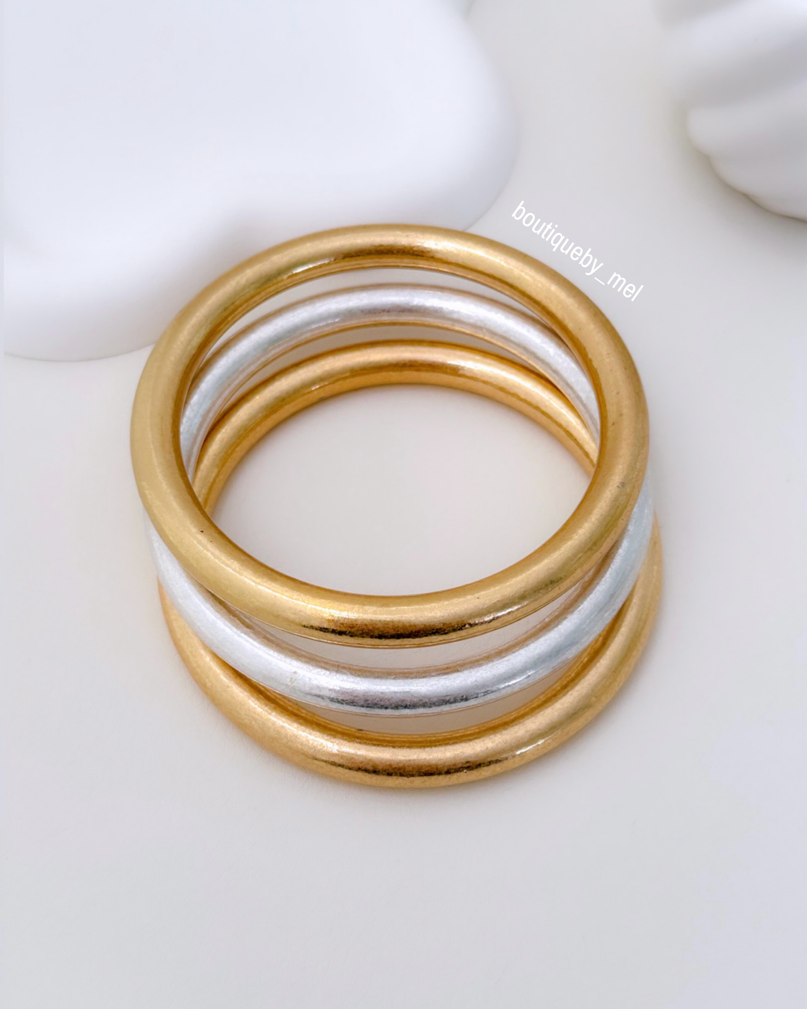 Acrylic Bangles Boutique by Mel