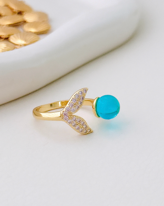 Mermaid Glow Ring 🧜‍♀️