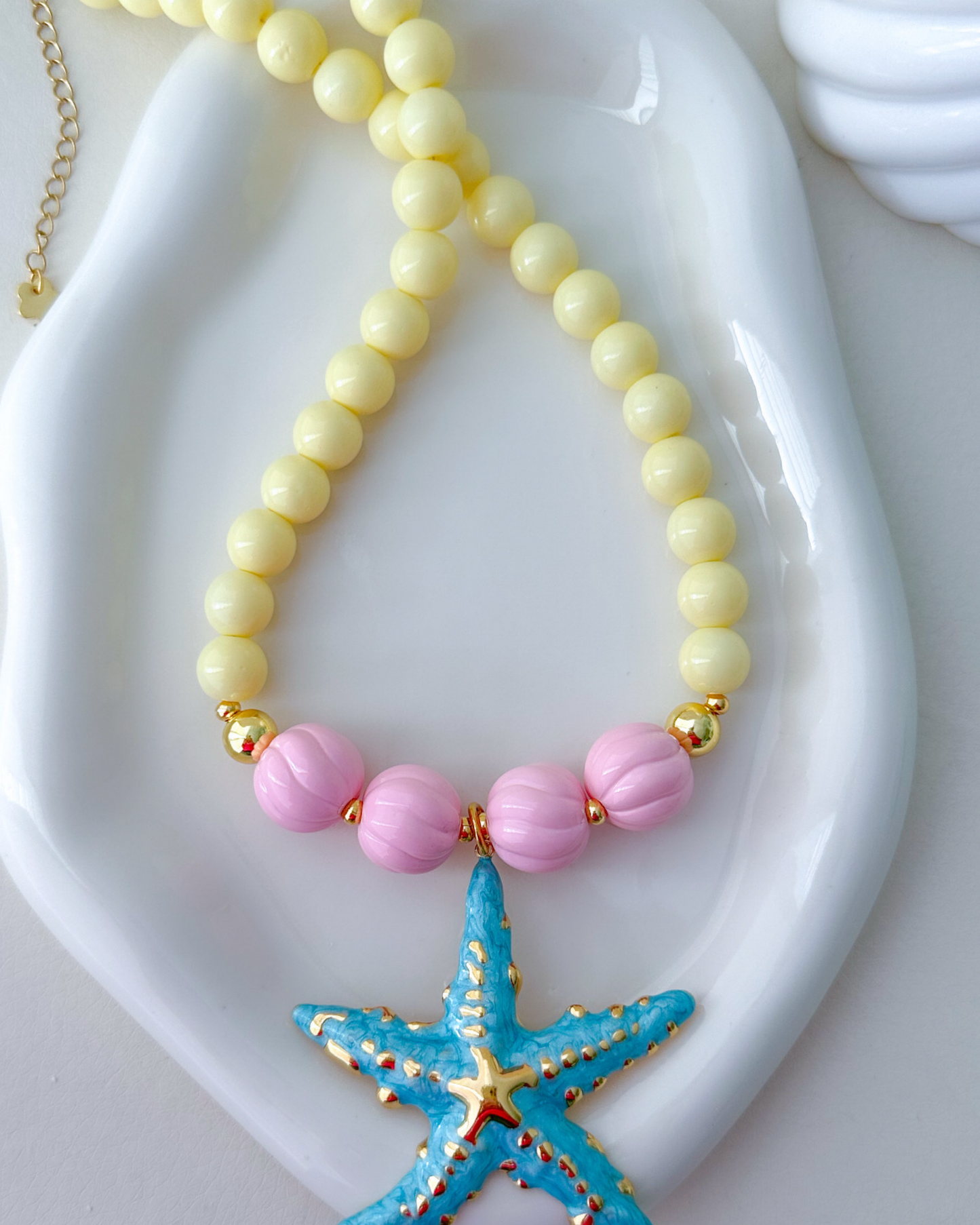 Yellow Beack Necklace