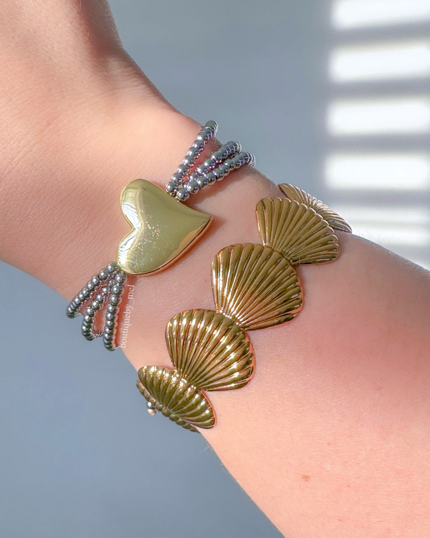 Amalfi Shell Bangle