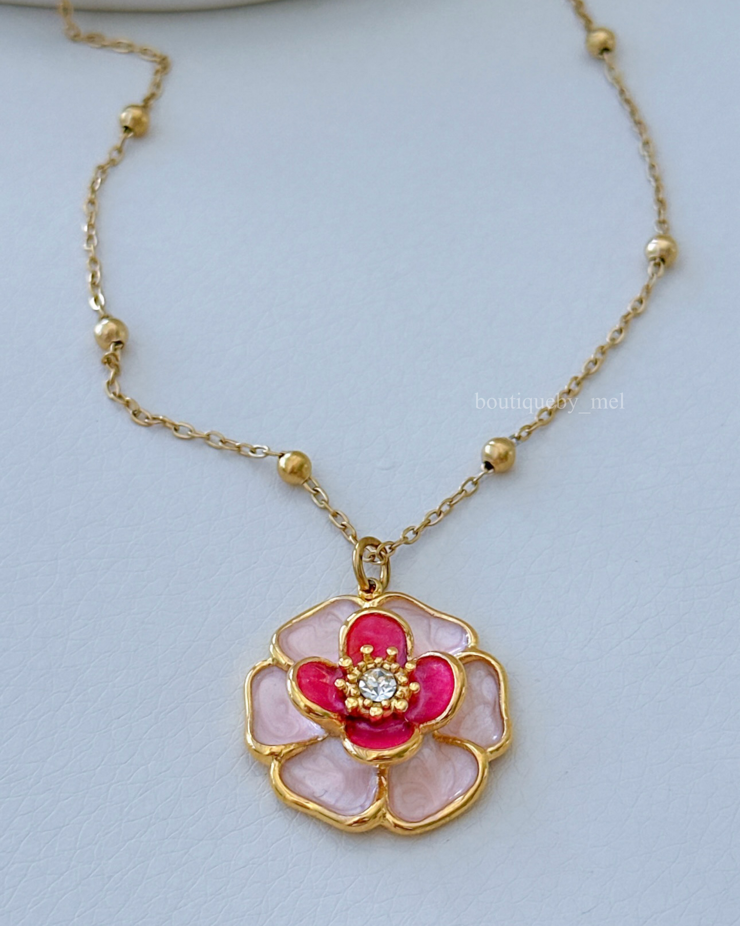 Camelia Necklace