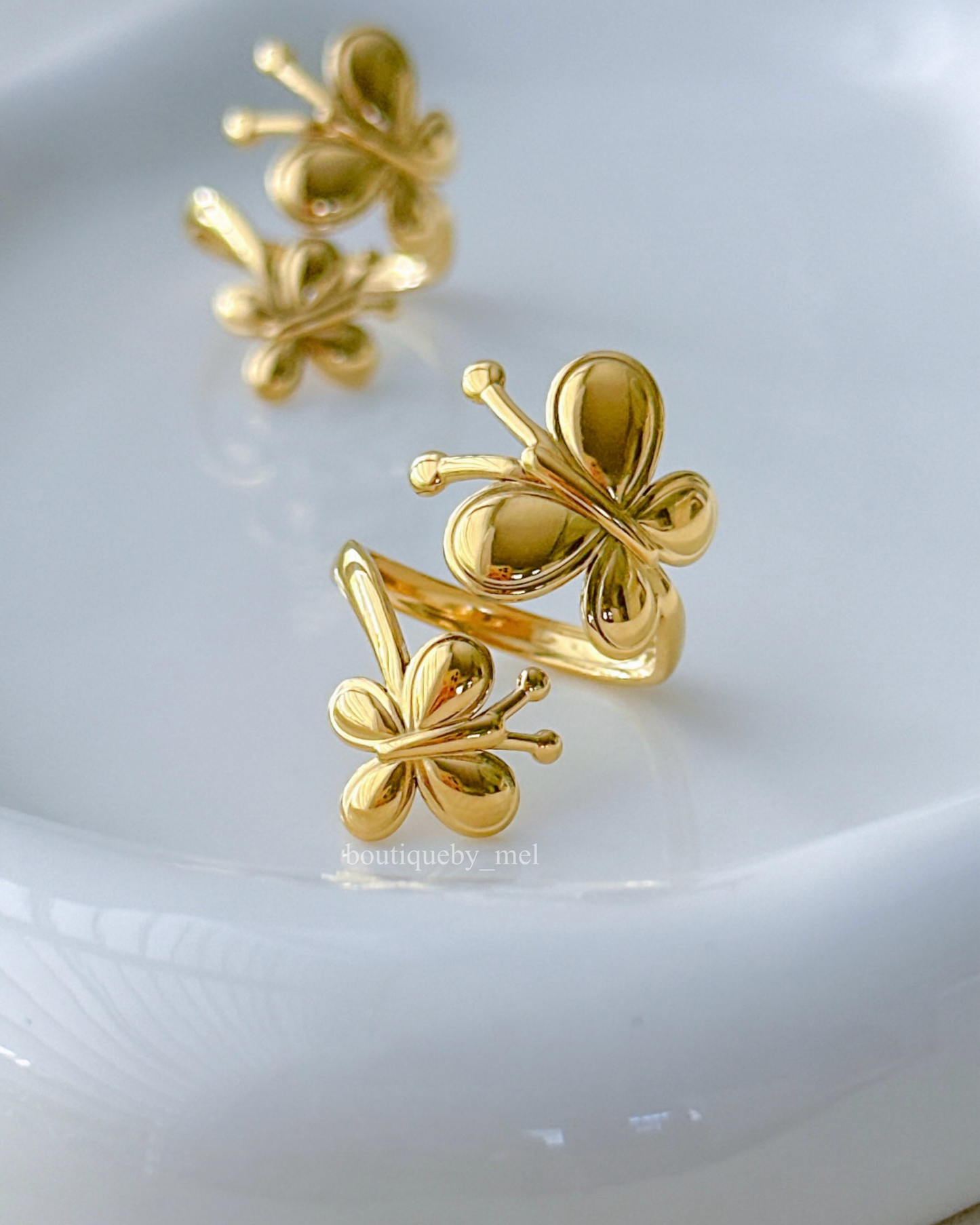 Golden Butterflies Ring
