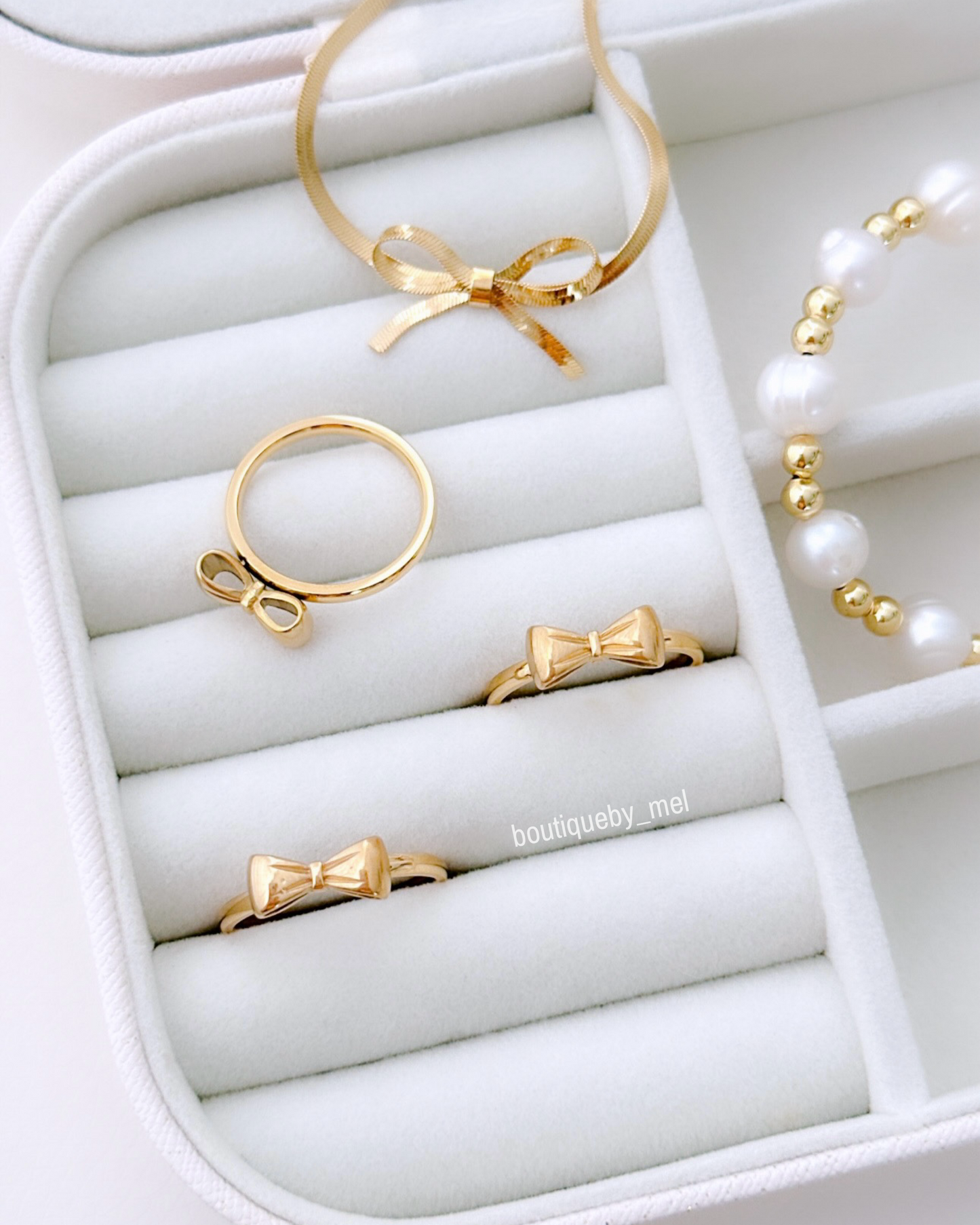 Small Bow Rings