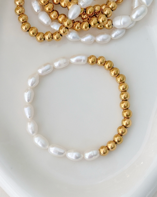 Gold & Pearls Bracelet