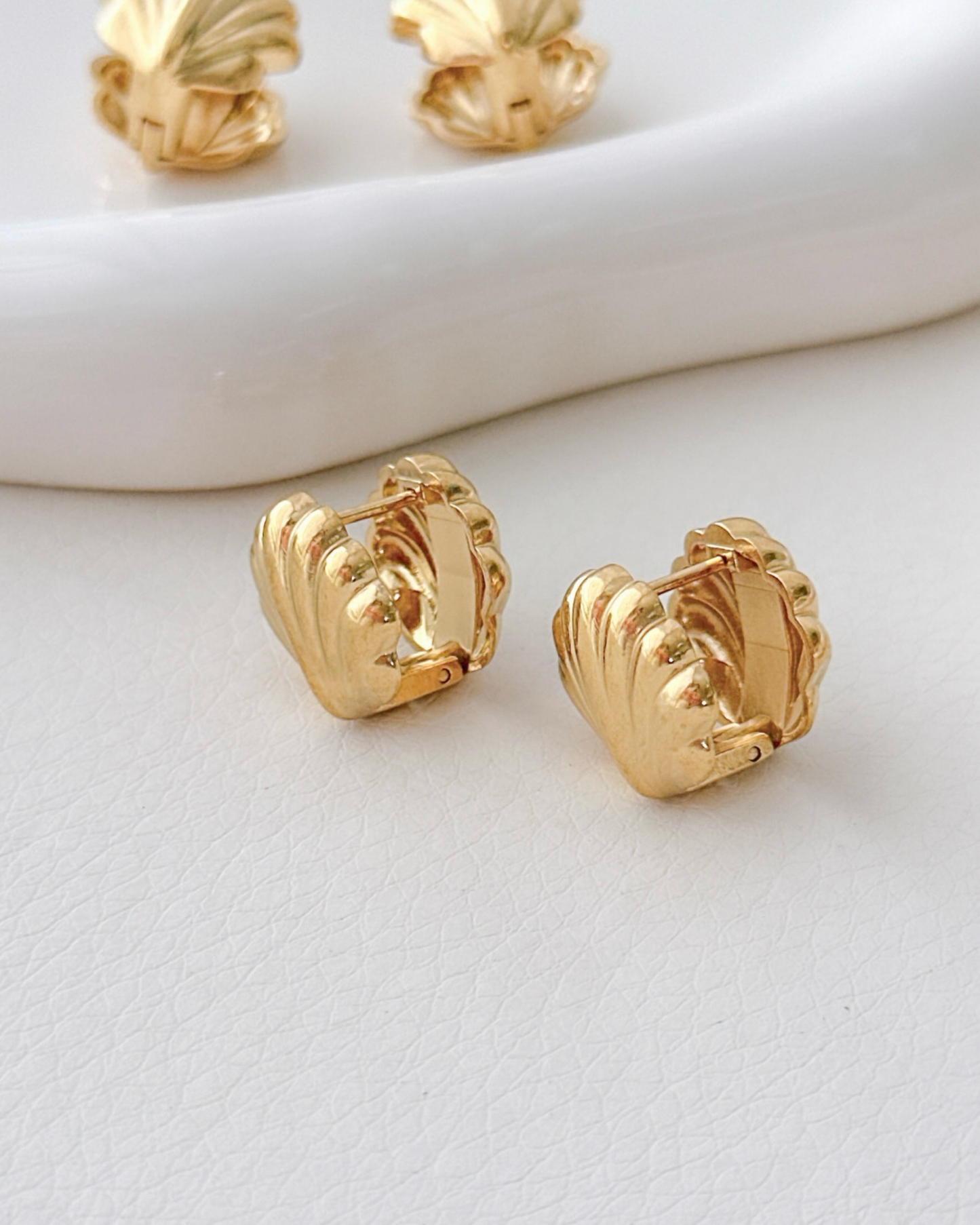 Golden Shell Earrings