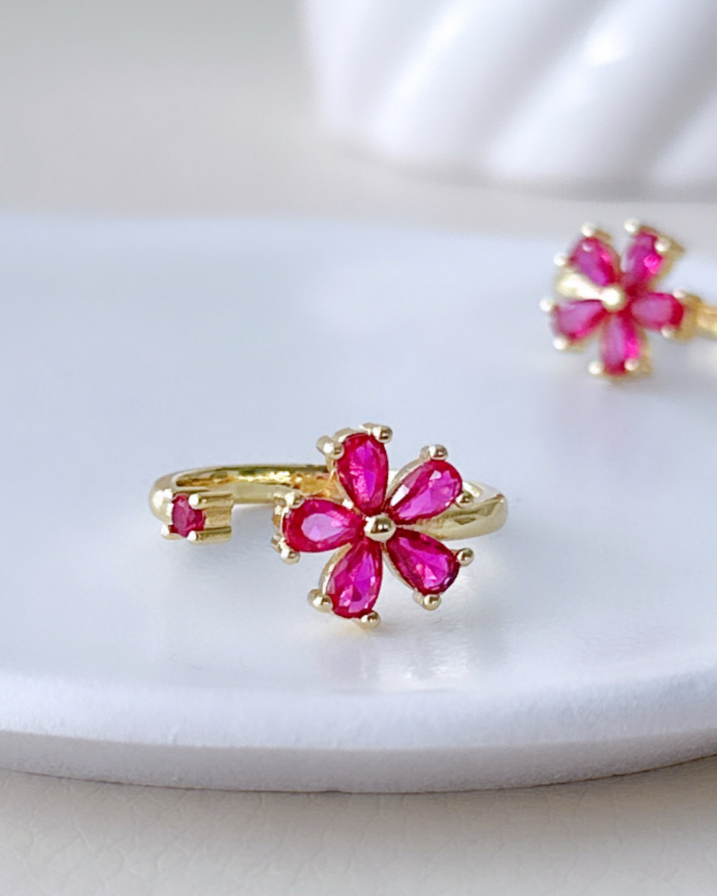 Fucsia Daisy Ring