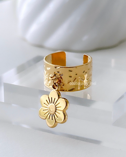 Flower Charm Ring