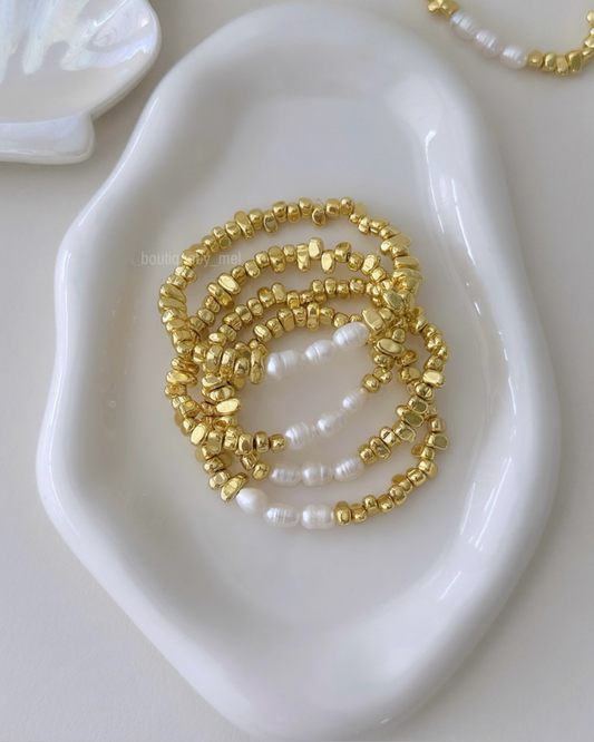 Golden Sea Pearls Bracelet