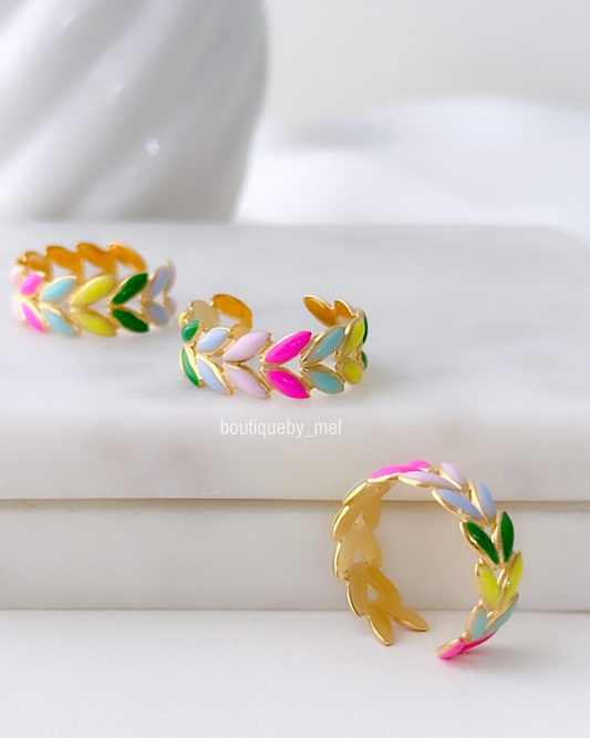Colorful Leaves Ring