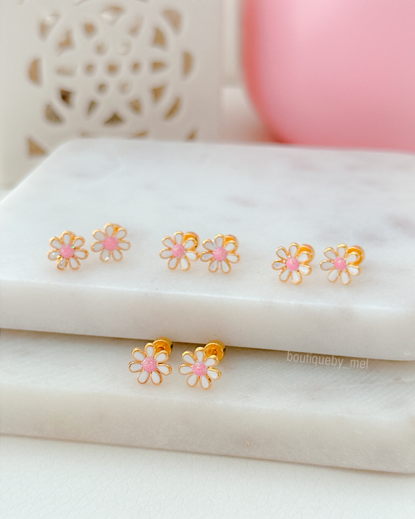 White Daisy Stud Earrings